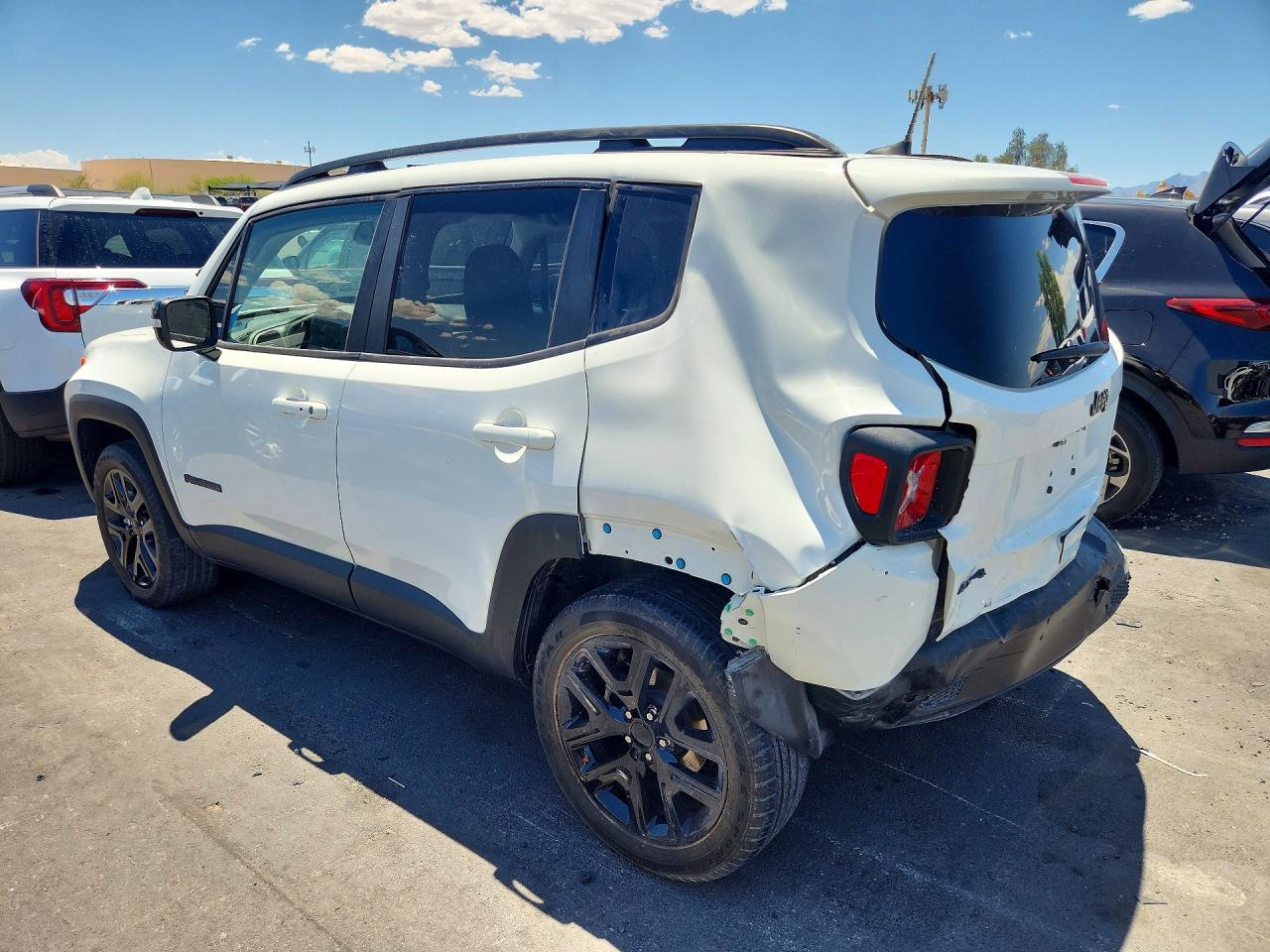 2023 Jeep Renegade Altitude - Фото 2