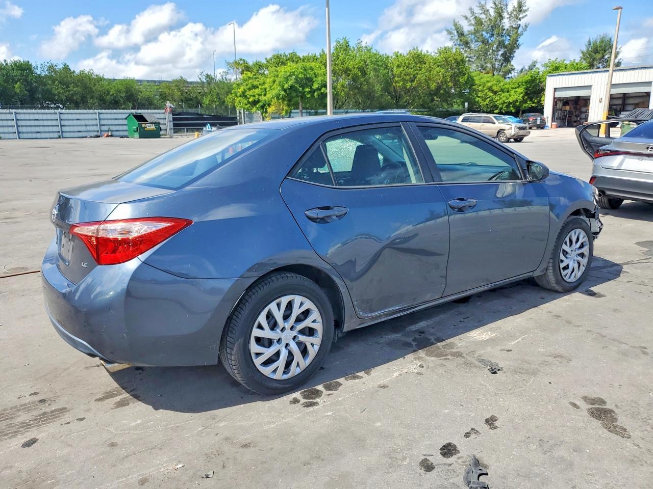 2018 Toyota Corolla Le - Image 3