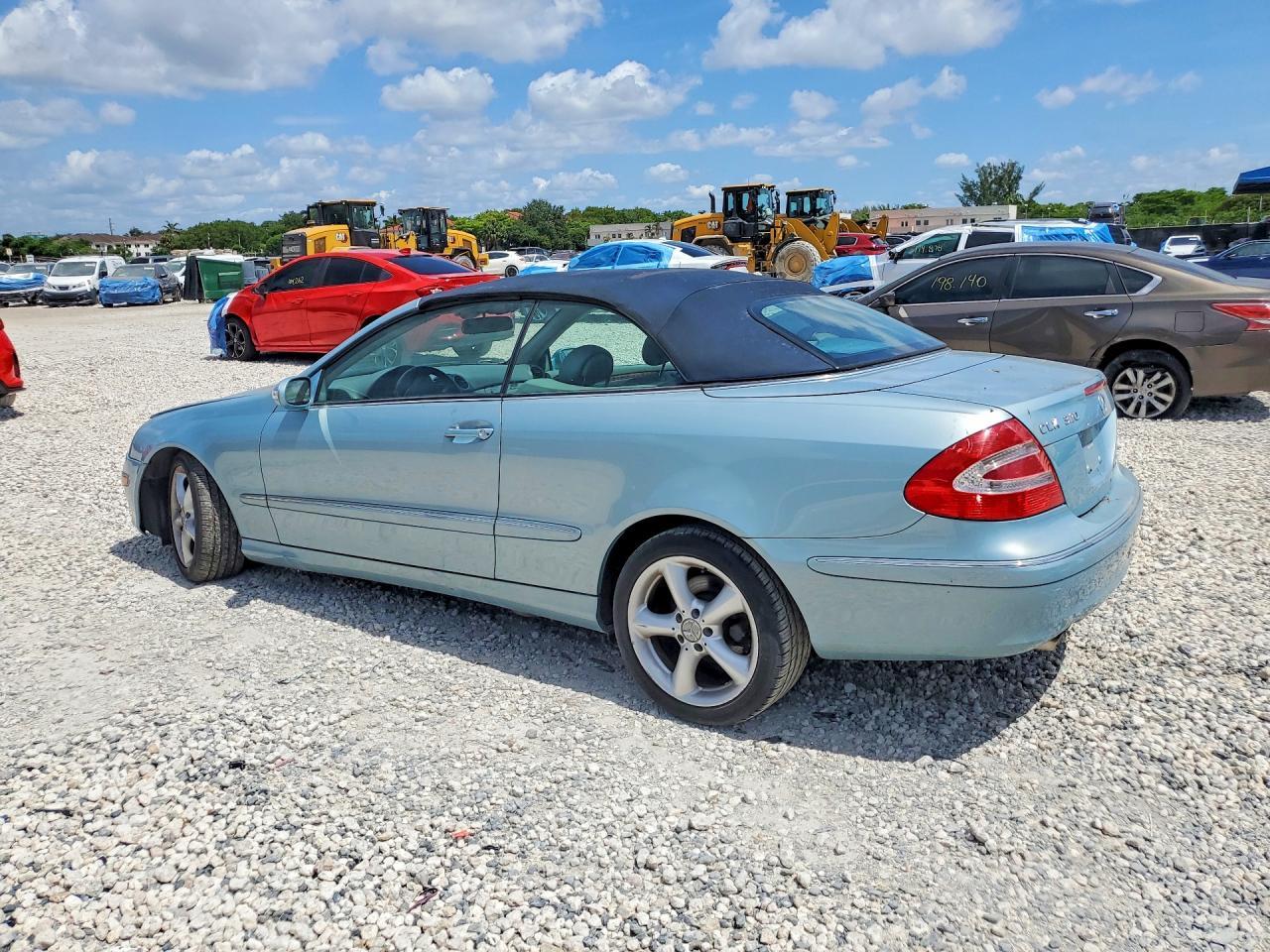 2004 Merc Clk 320 - Image 2