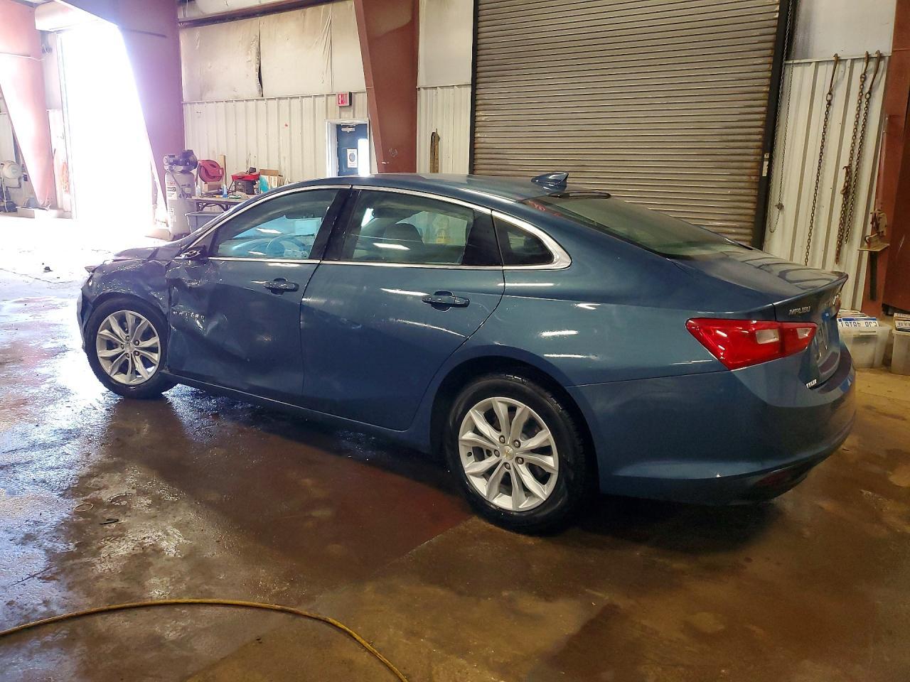 2025 Chevrolet Malibu Lt - Image 2