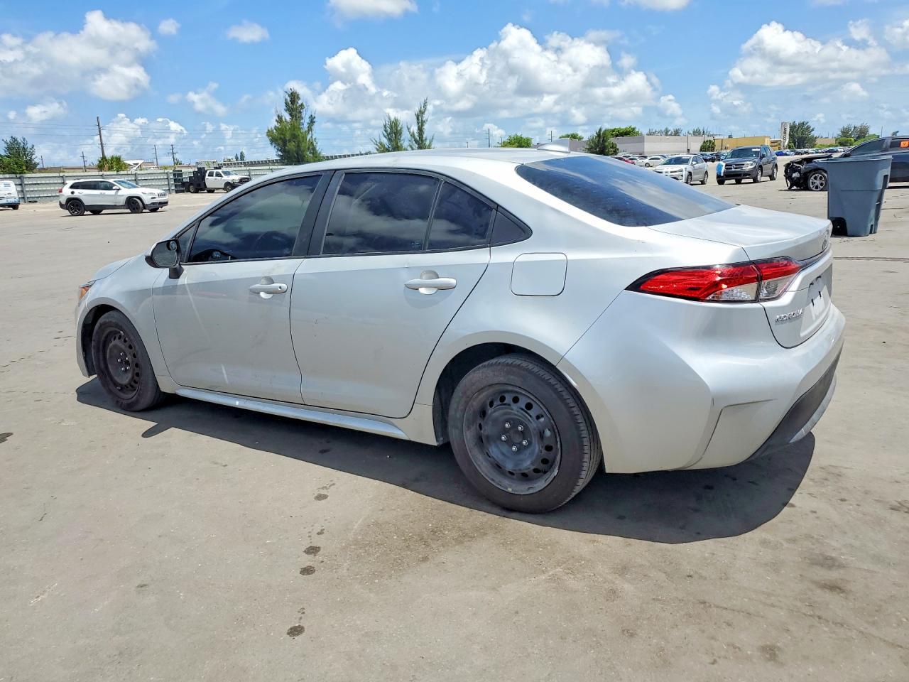 2024 Toyota Corolla Le - Фото 2