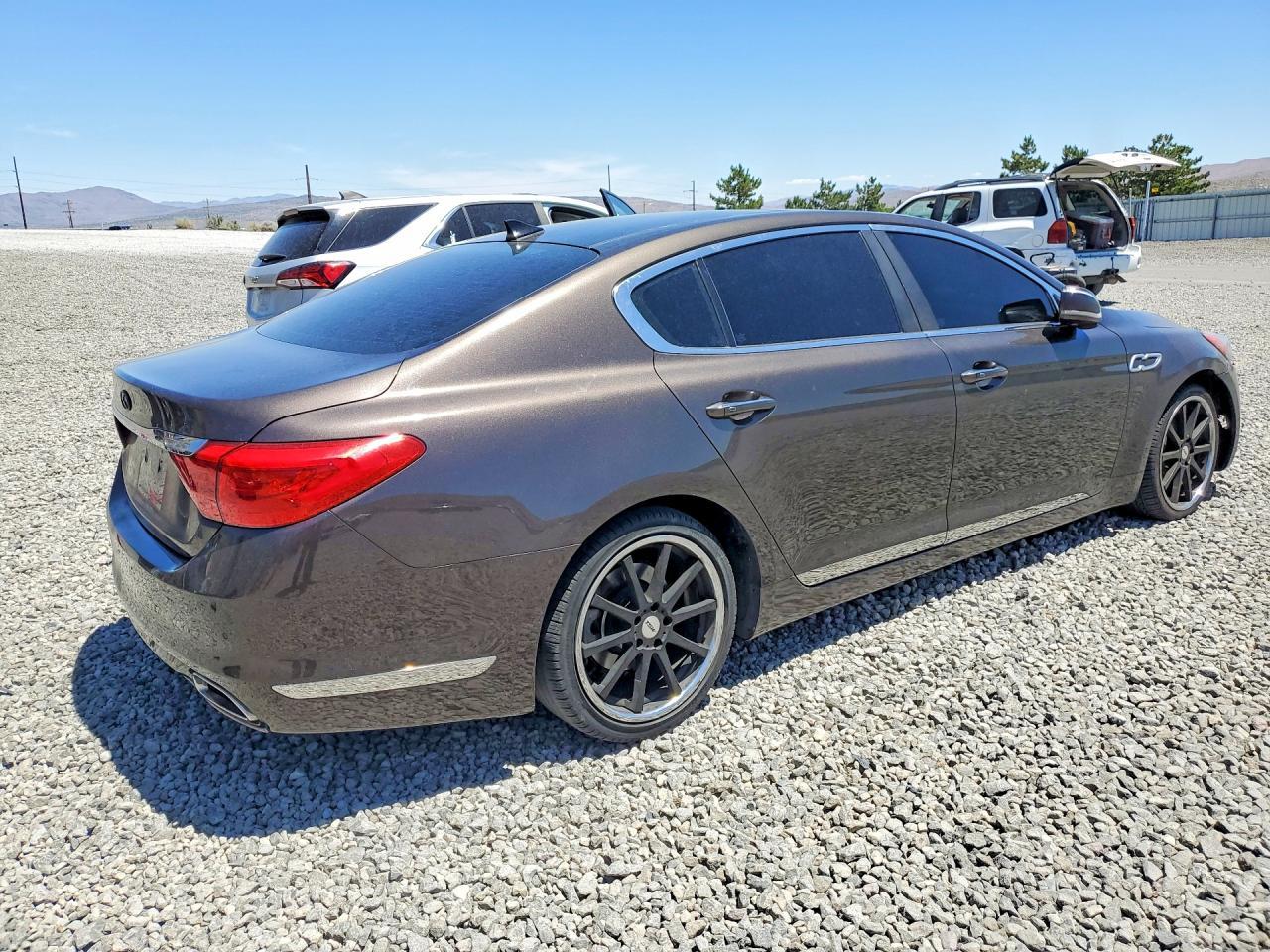 2015 Kia K900 Premium - Image 3