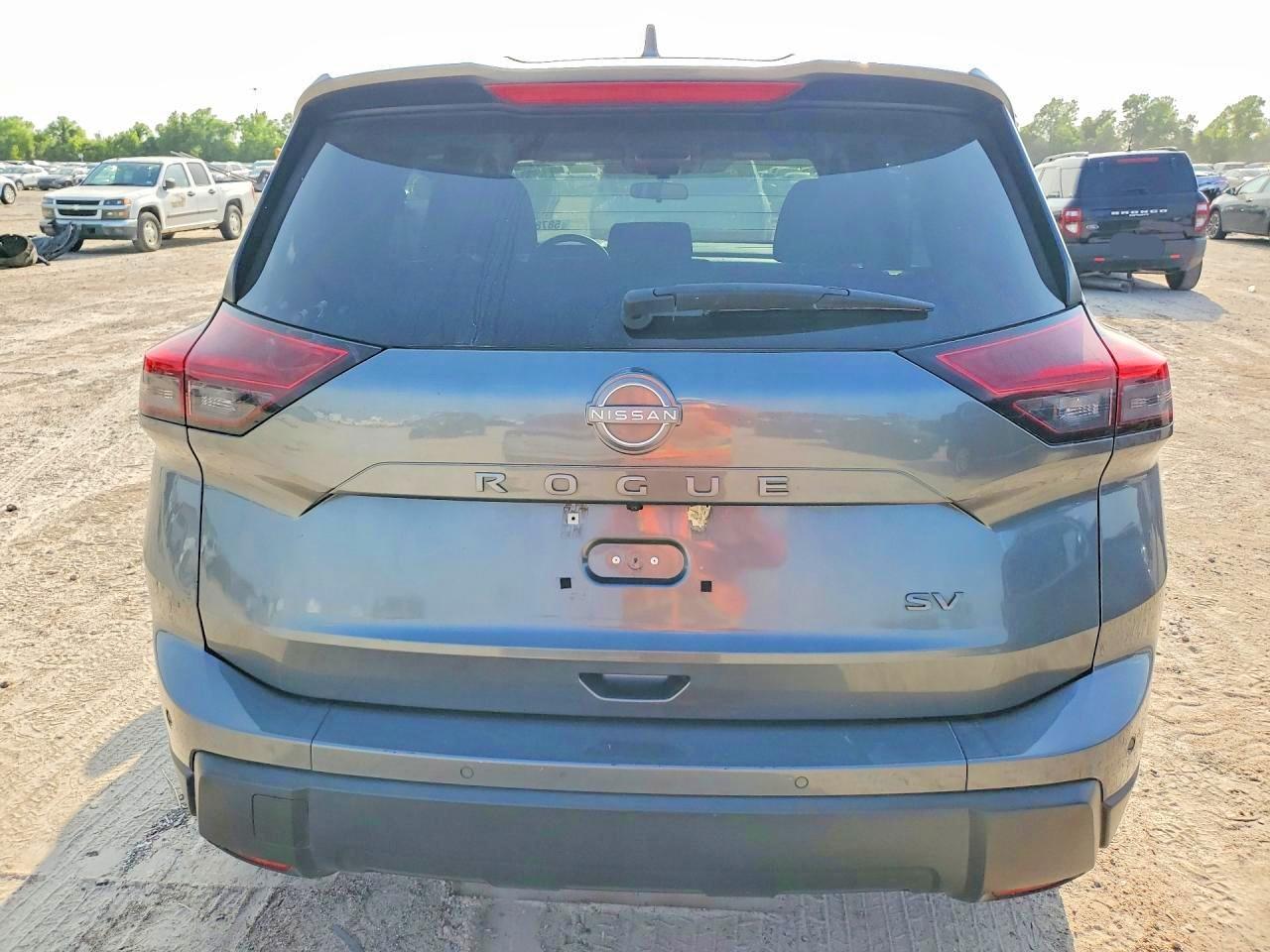 2024 Nissan Rogue Sv - Image 6