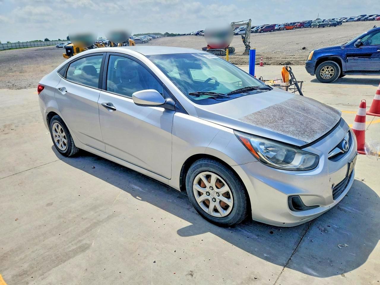 2012 Hyundai Accent Gls - Фото 4
