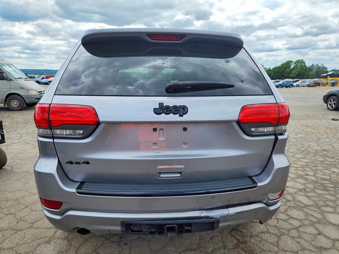 2015 Jeep Grand Cherokee Laredo - Фото 6