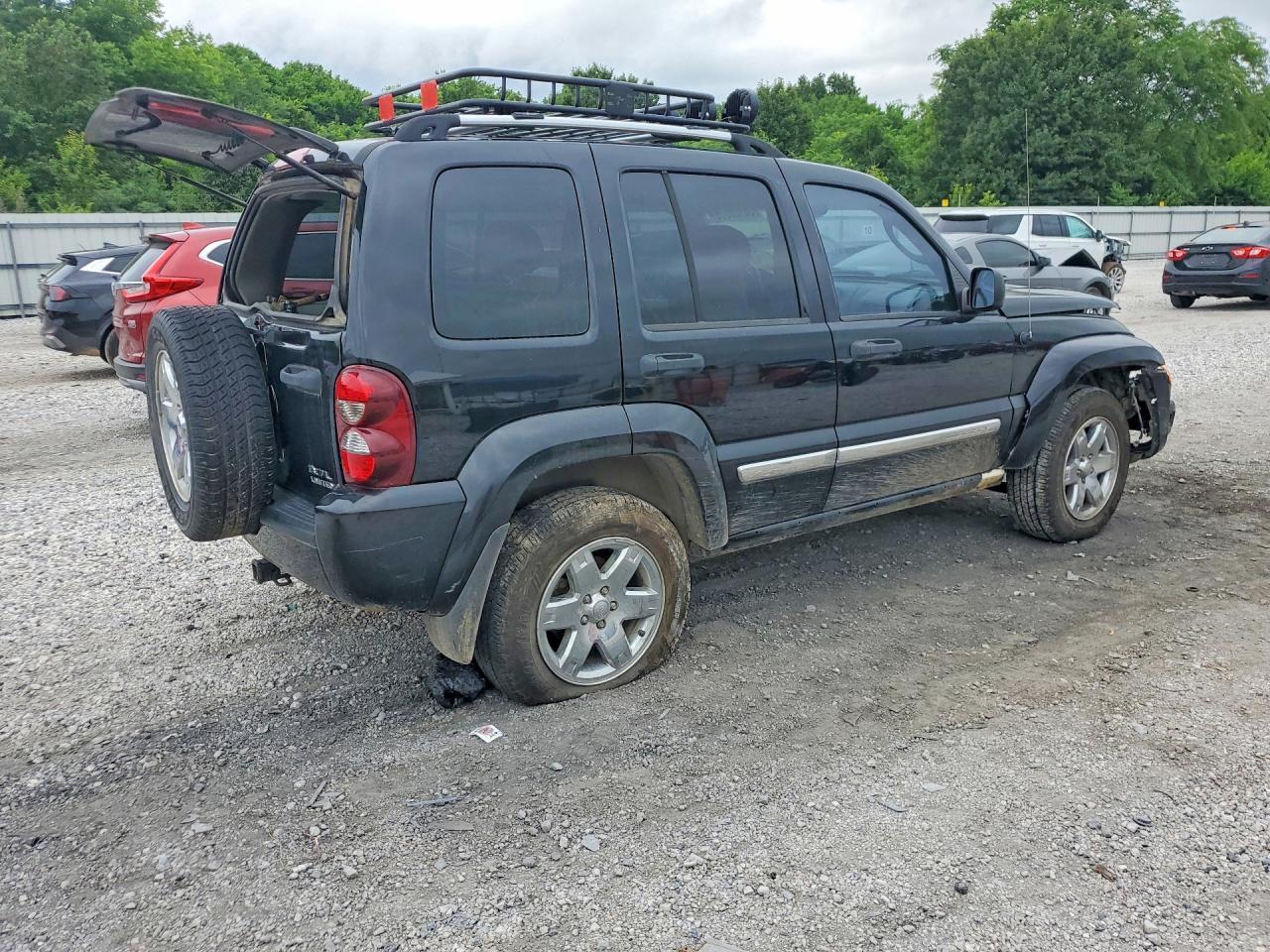 2007 Jeep Liberty - Фото 3