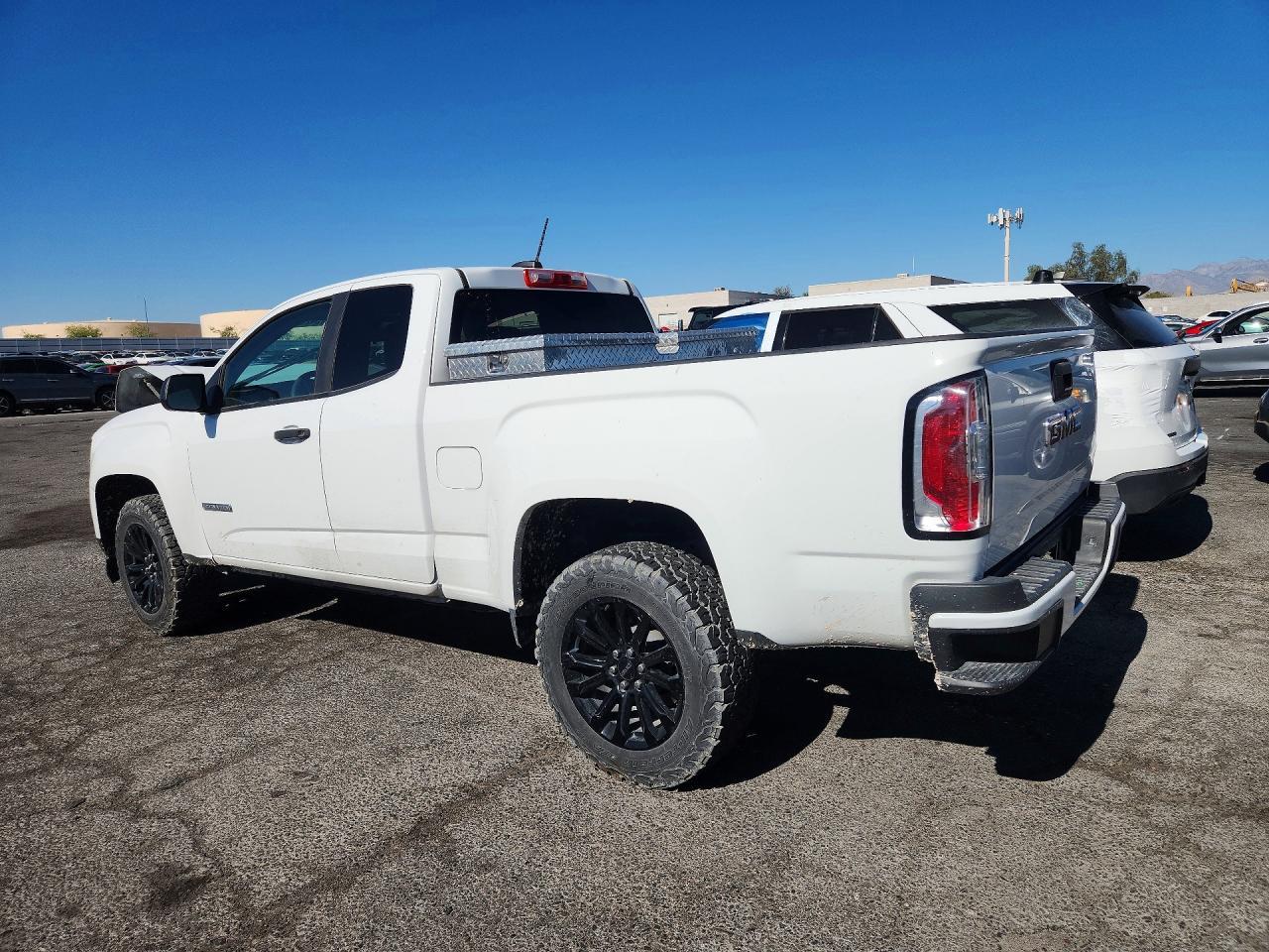 2022 GMC Canyon Elevation - Image 2