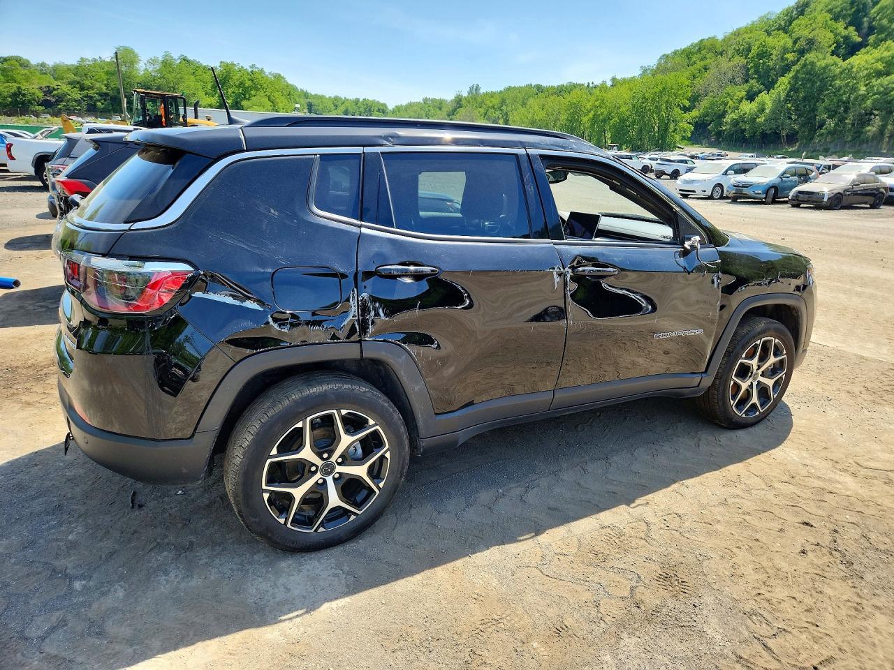 2025 Jeep Compass Limited - Фото 3