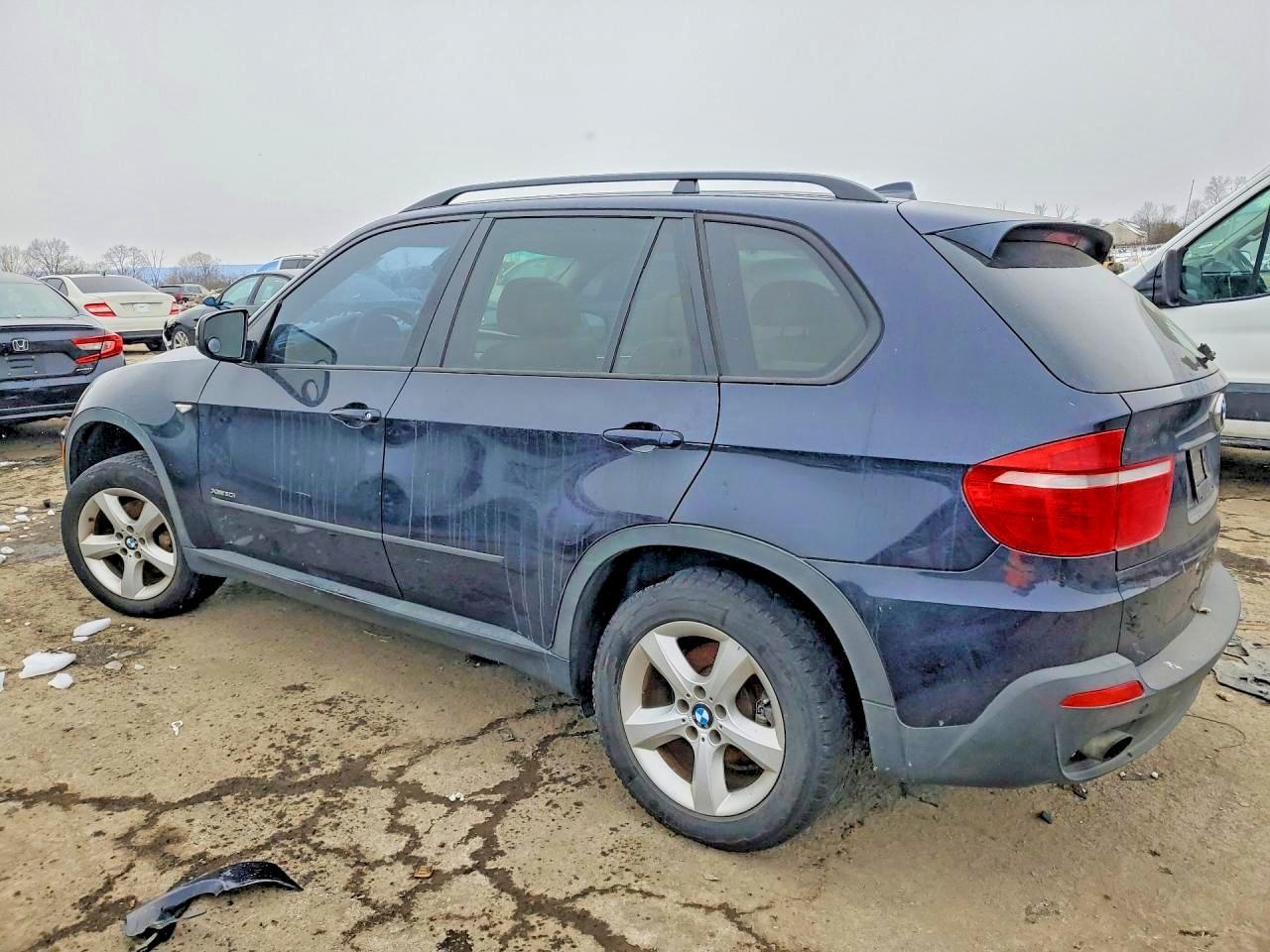 2010 BMW X5 xDrive30I - Фото 2
