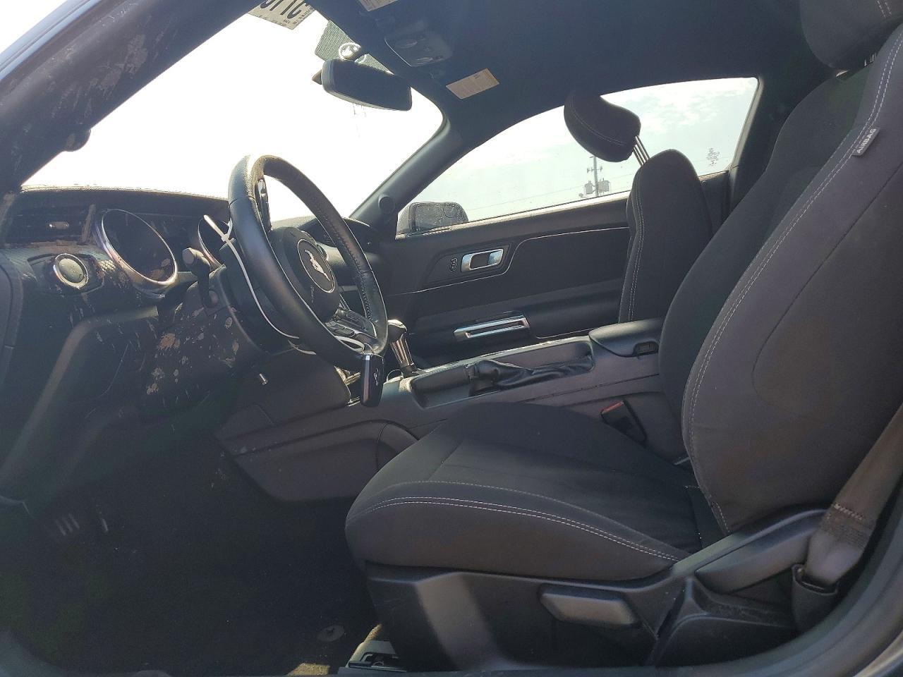 2020 Ford Mustang - Фото 7