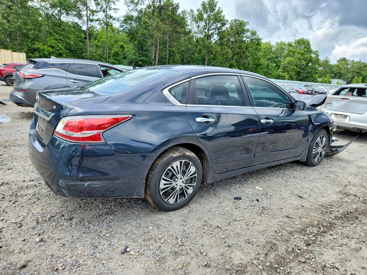2015 Nissan Altima 2.5 S - Фото 3