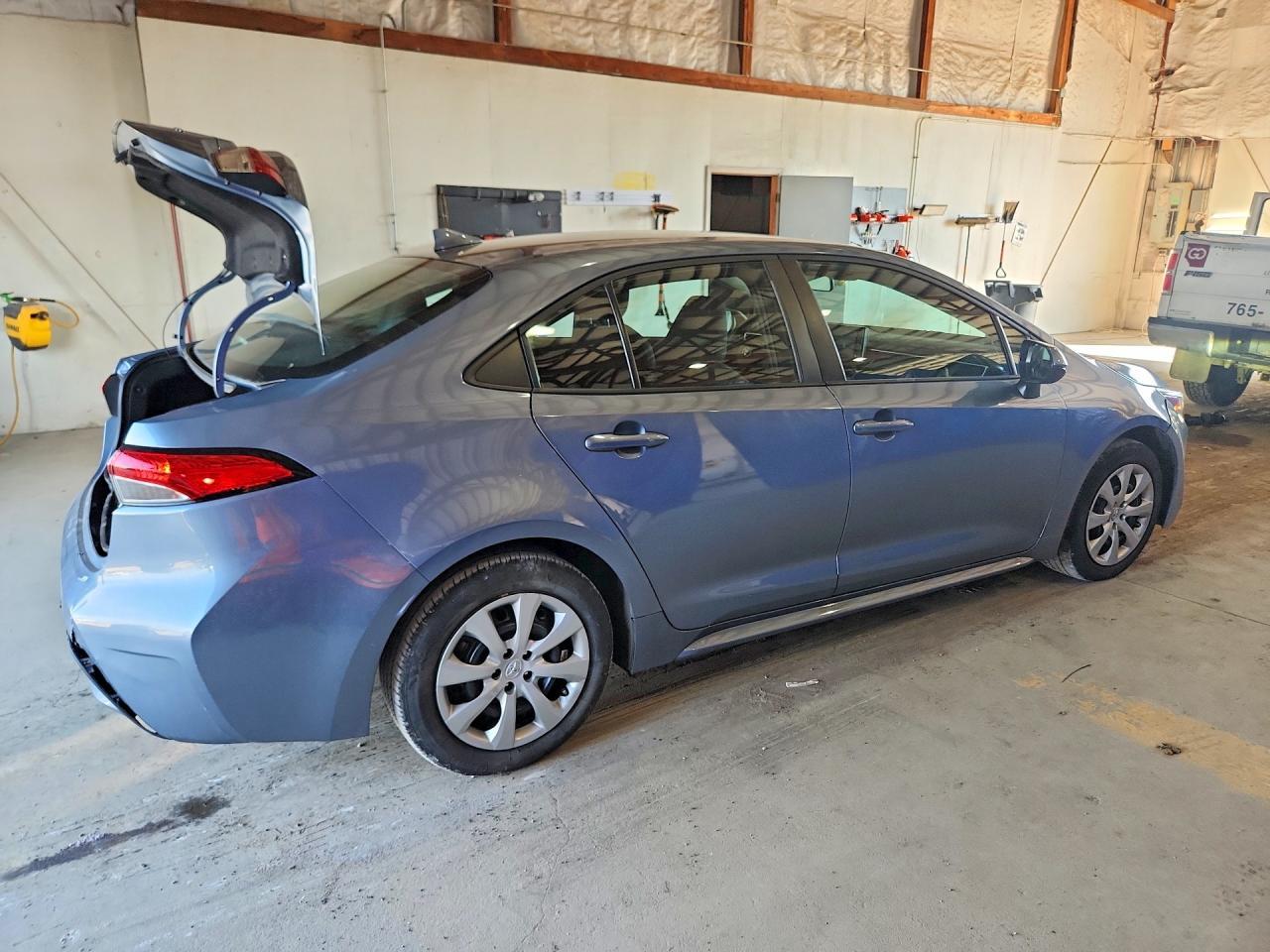 2020 Toyota Corolla Le - Фото 3