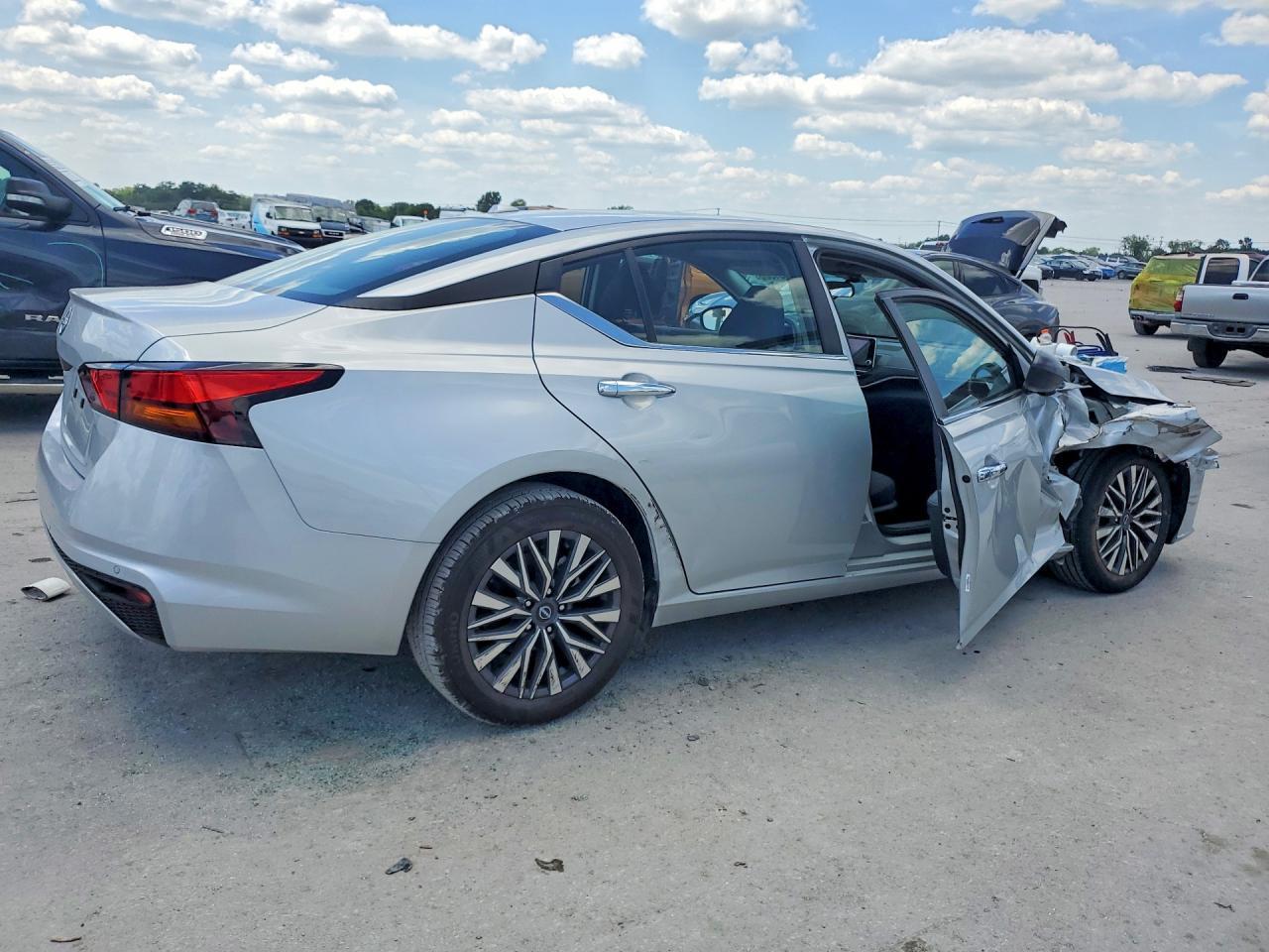 2025 Nissan Altima Sv - Фото 3