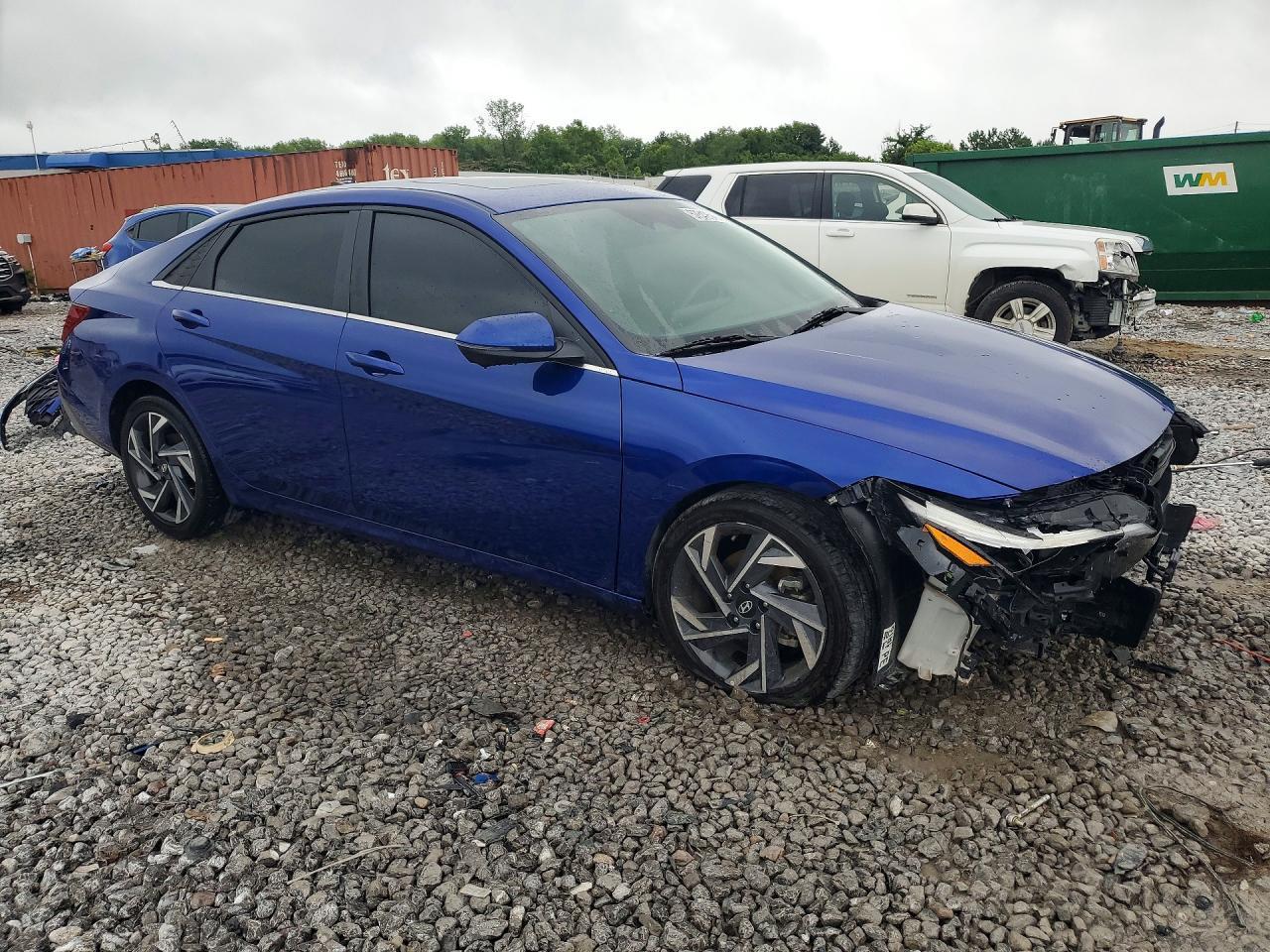 2024 Hyundai Elantra Limited - Image 4
