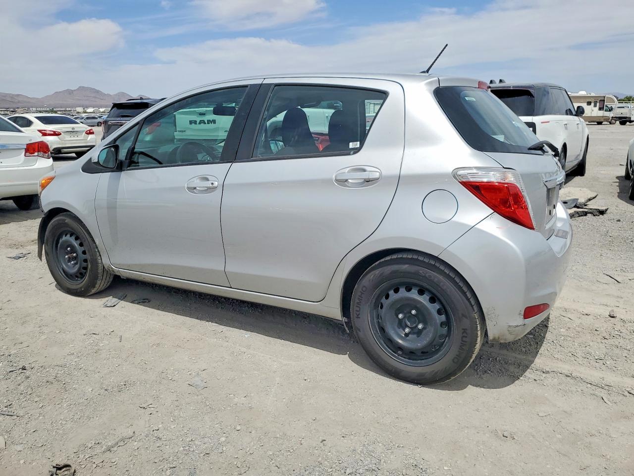 2014 Toyota Yaris 5-Door L Fleet - Image 2