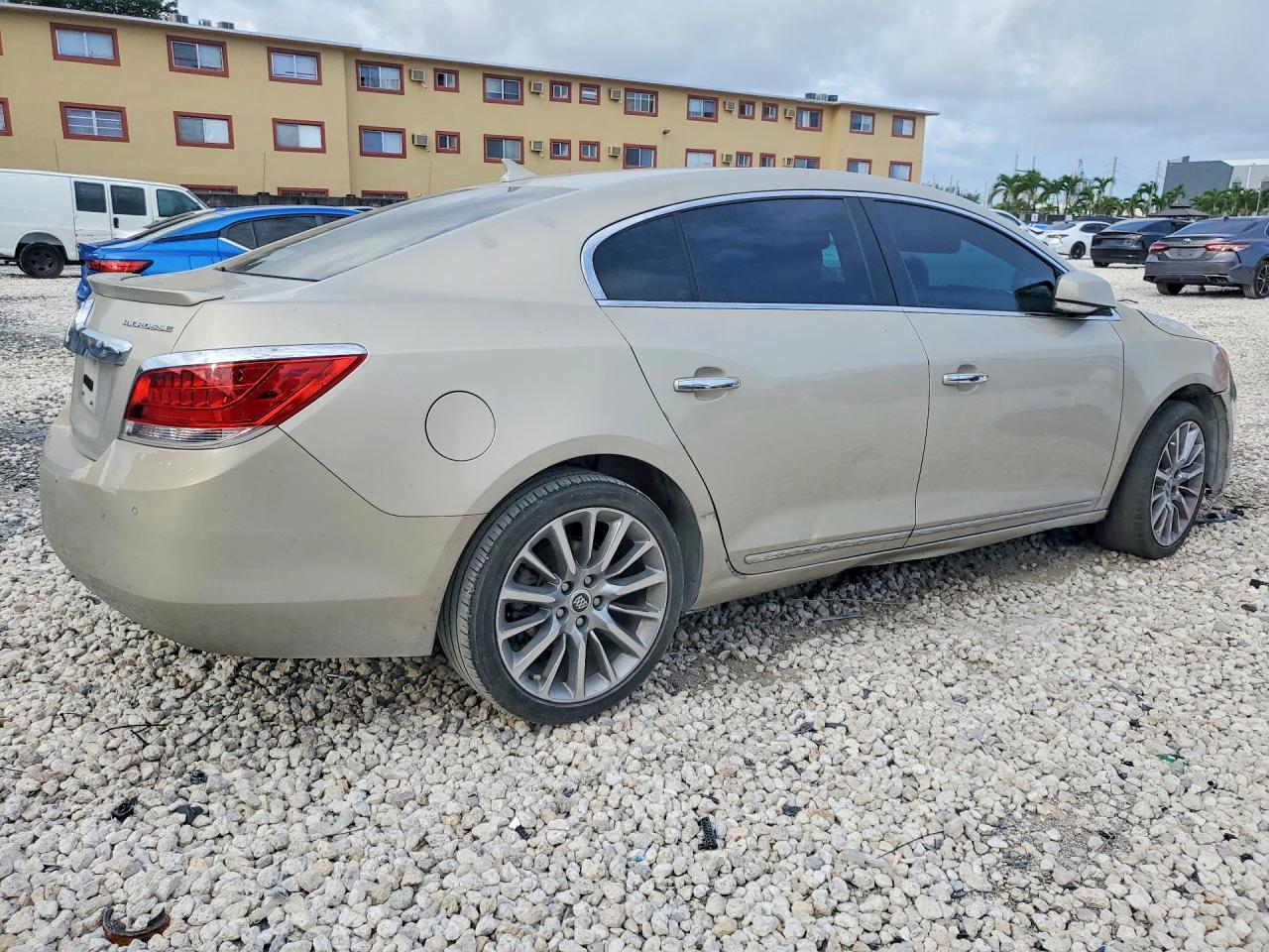 2012 Buick Lacrosse Premium - Image 3