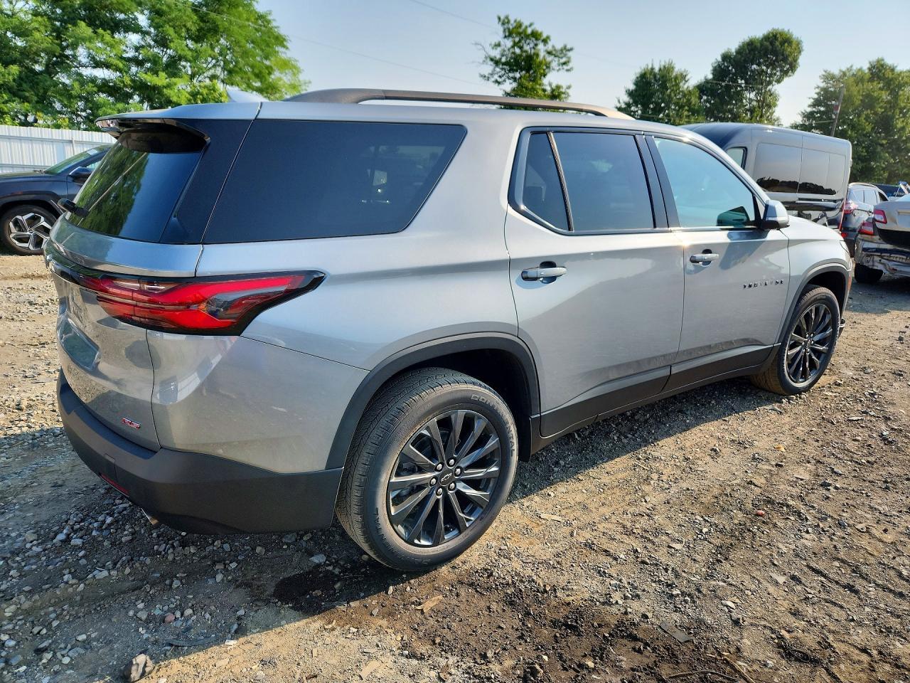 2023 Chevrolet Traverse Rs - Фото 3