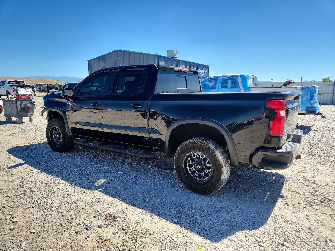 2022 Chevrolet Silverado K1500 Zr2 - Фото 2