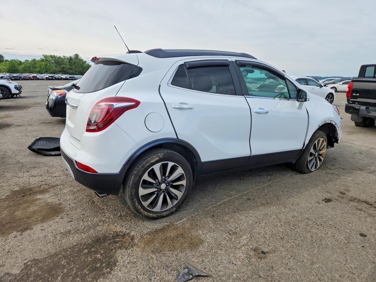 2017 Buick Encore Essence - Image 3