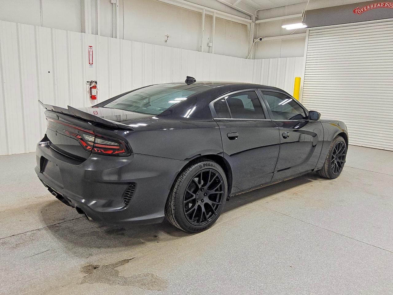 2019 Dodge Charger R - Фото 3