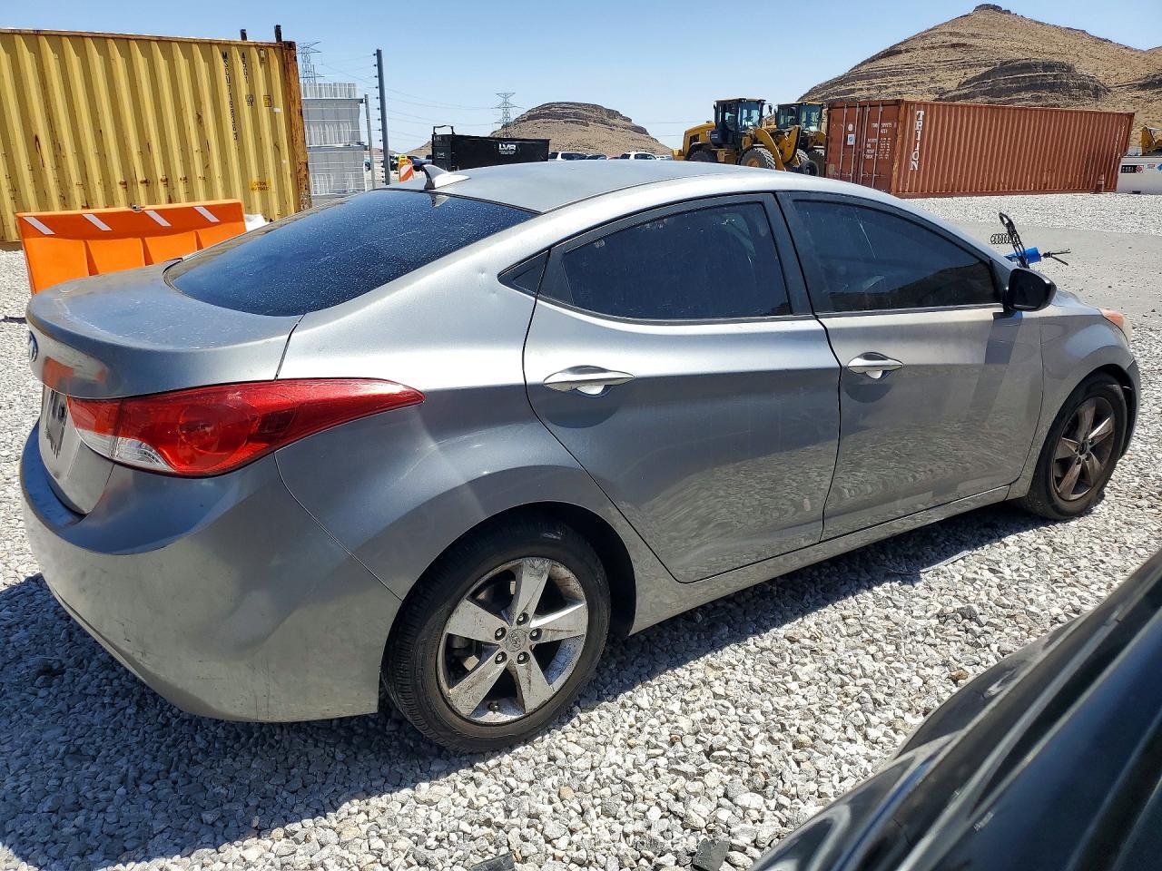 2012 Hyundai Elantra Gls - Image 3
