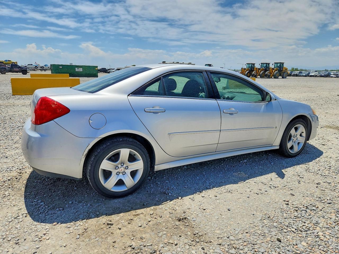 2010 Pontiac G6 - Image 3