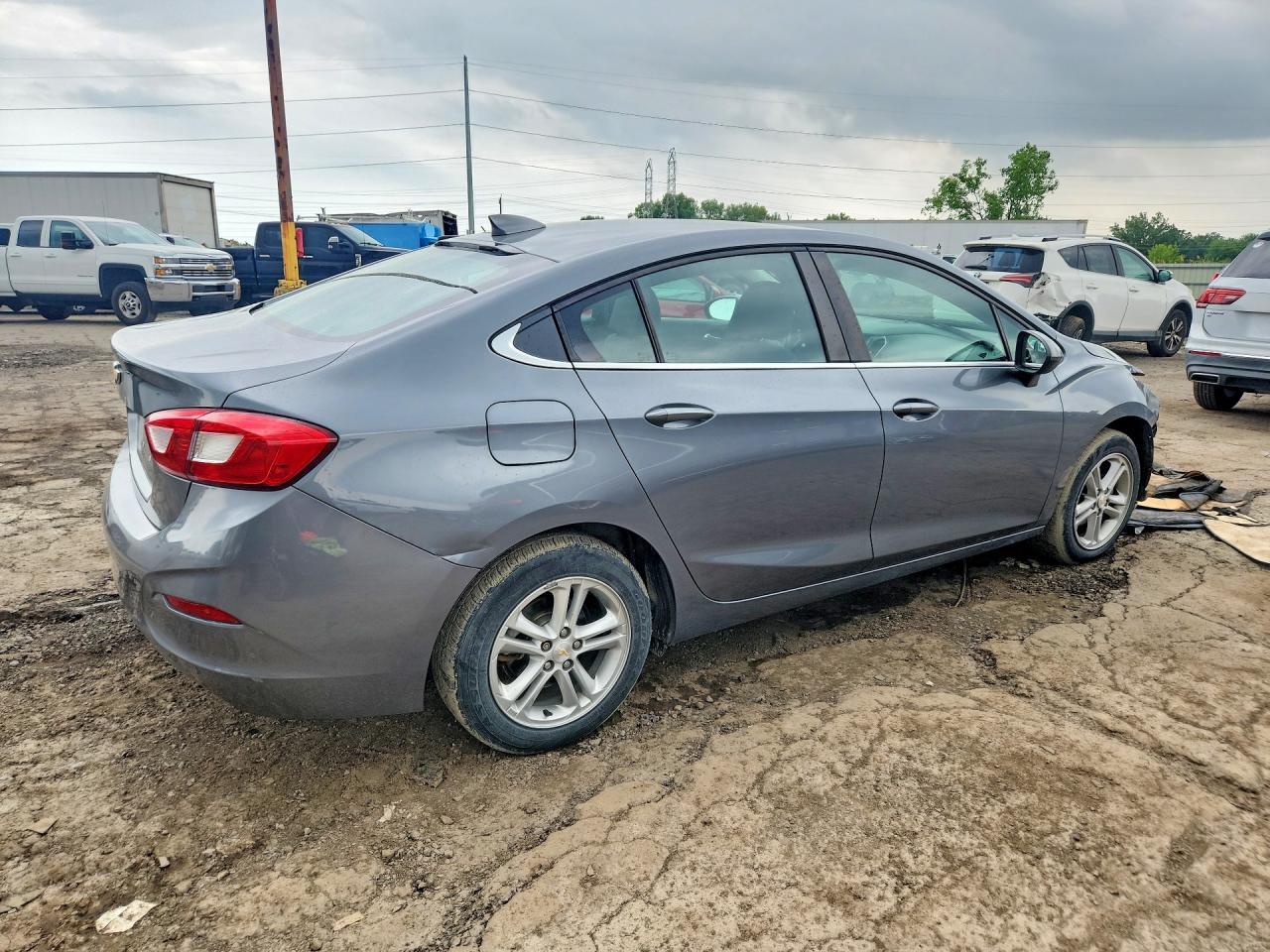 2018 Chevrolet Cruze Lt - Фото 3
