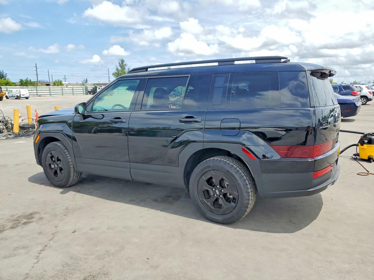2024 Hyundai Santa Fe Xrt - Image 2