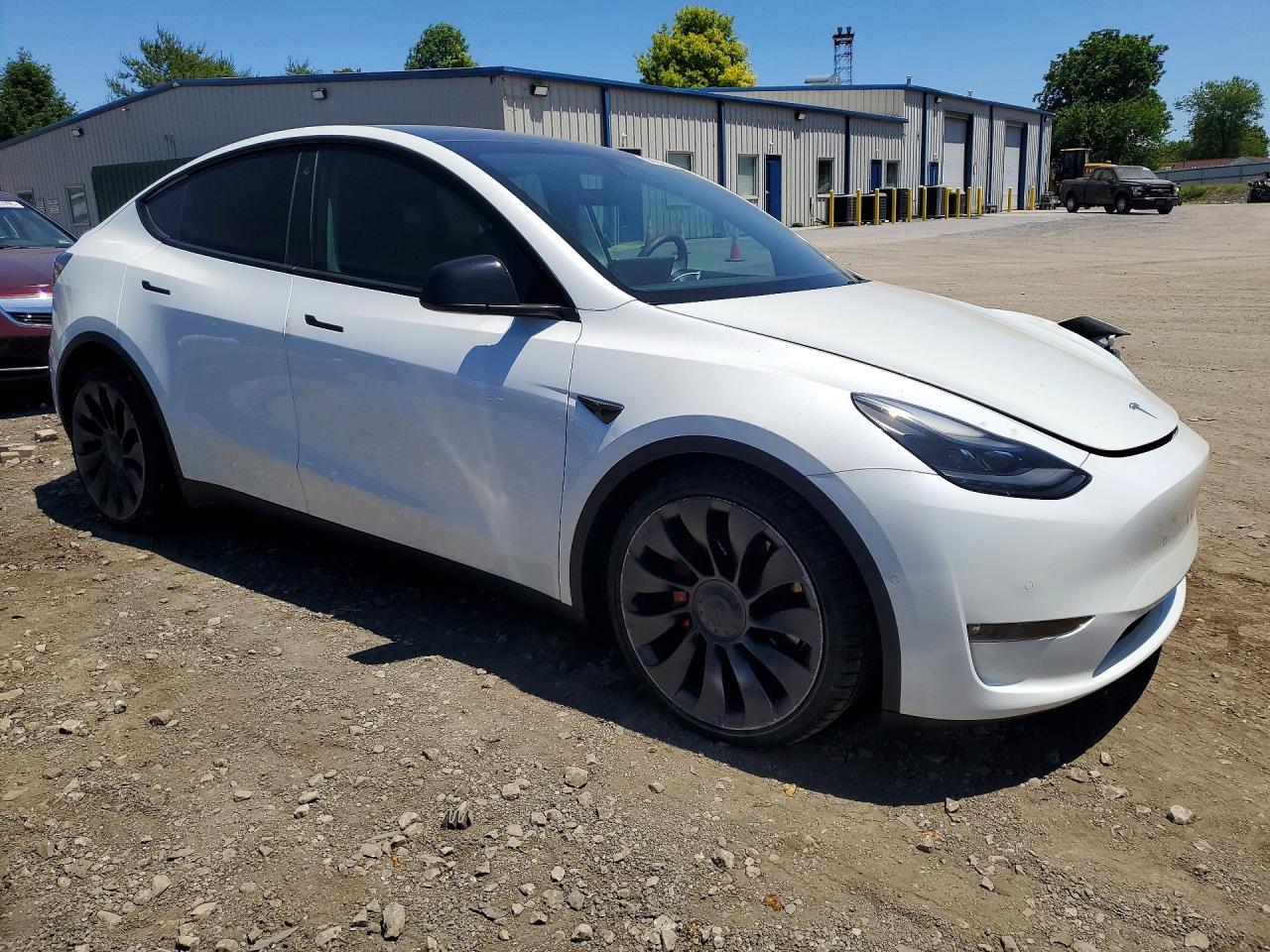 2022 Tesla Model Y - Фото 4