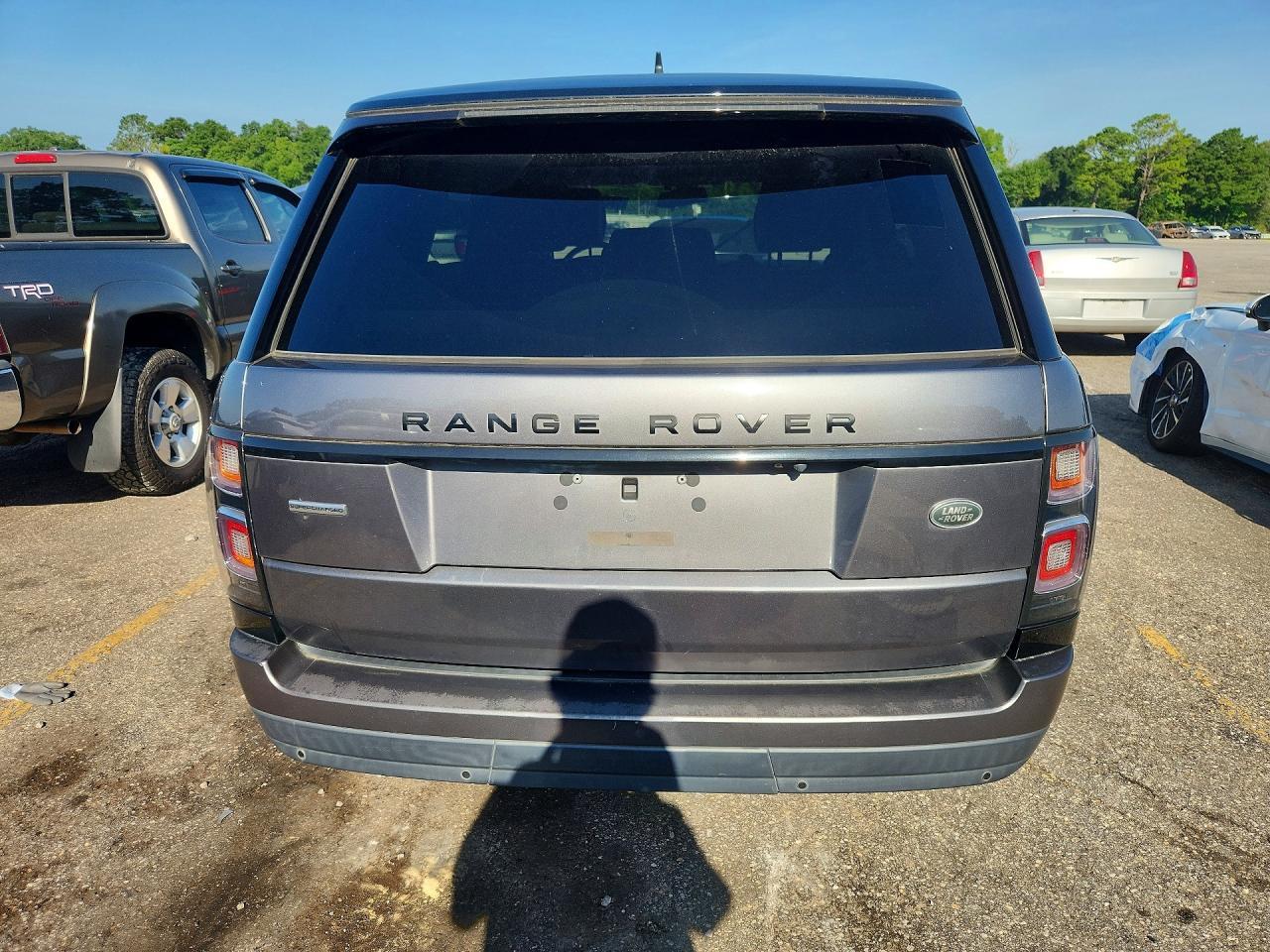 2016 Land Rover Range Rover Supercharged - Image 6