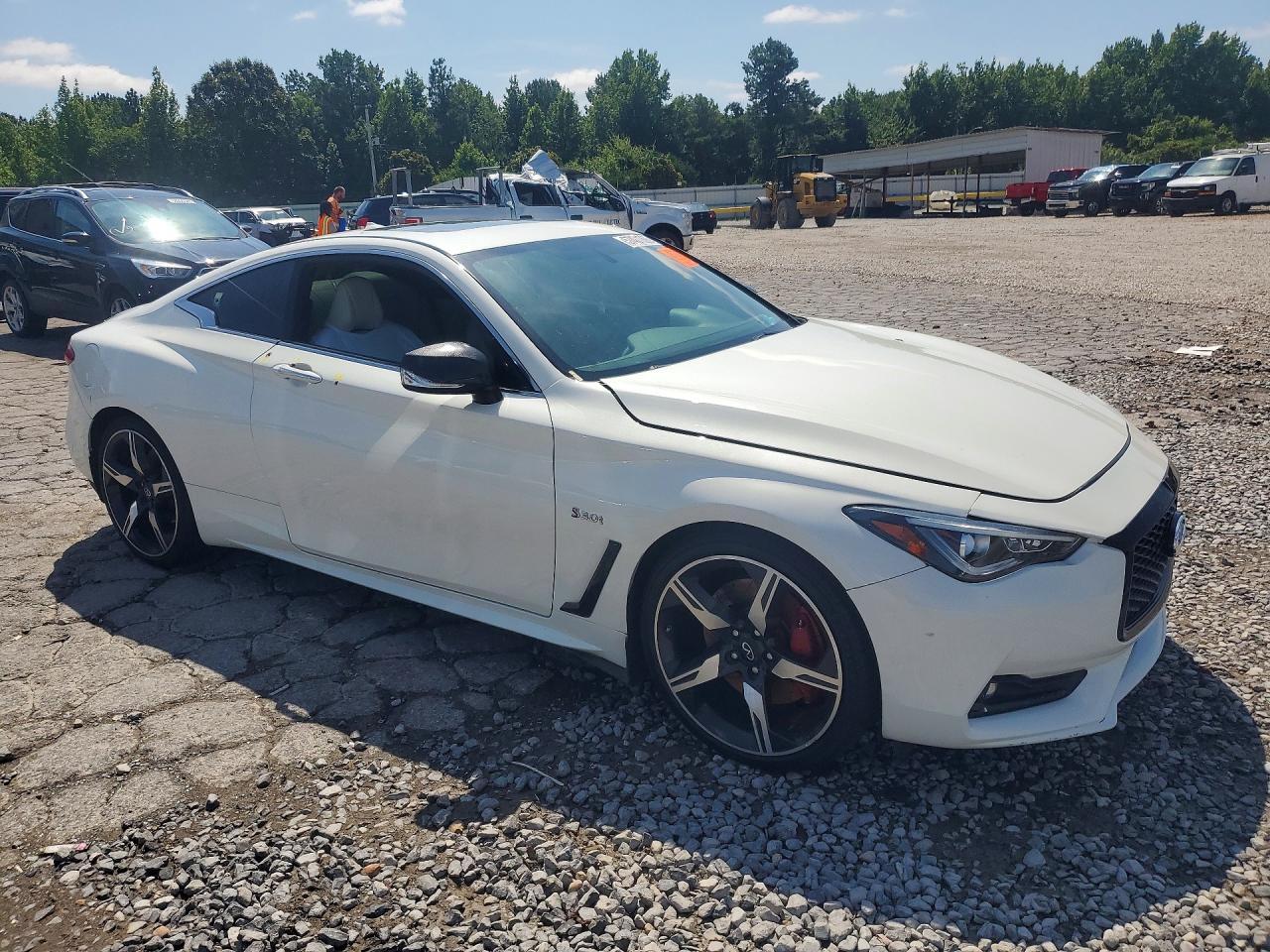 2017 Infiniti Q60 Red Sport 400 - Фото 4