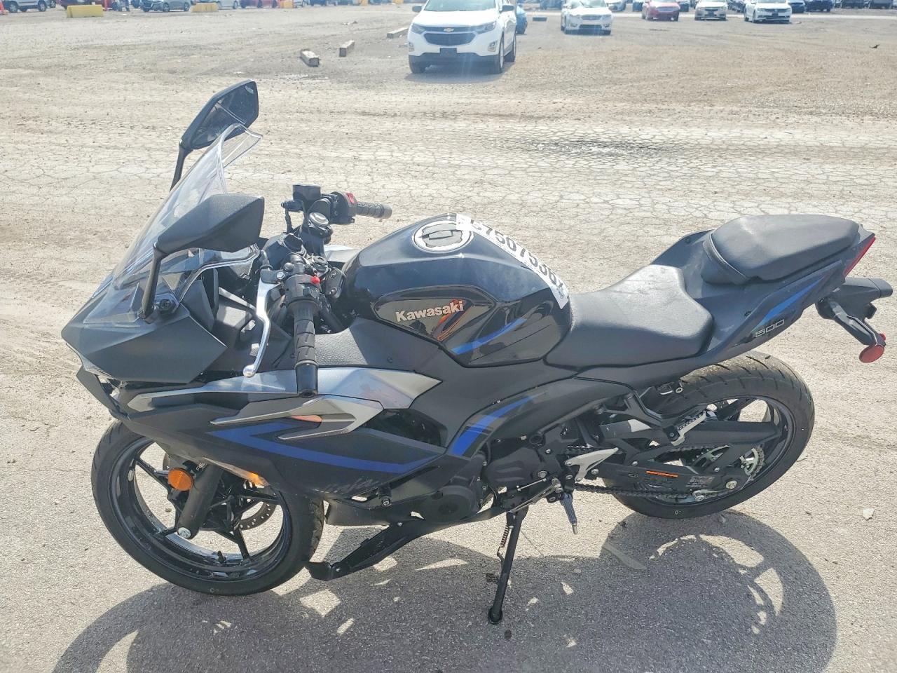 2025 Kawasaki Ex500 A - Фото 3