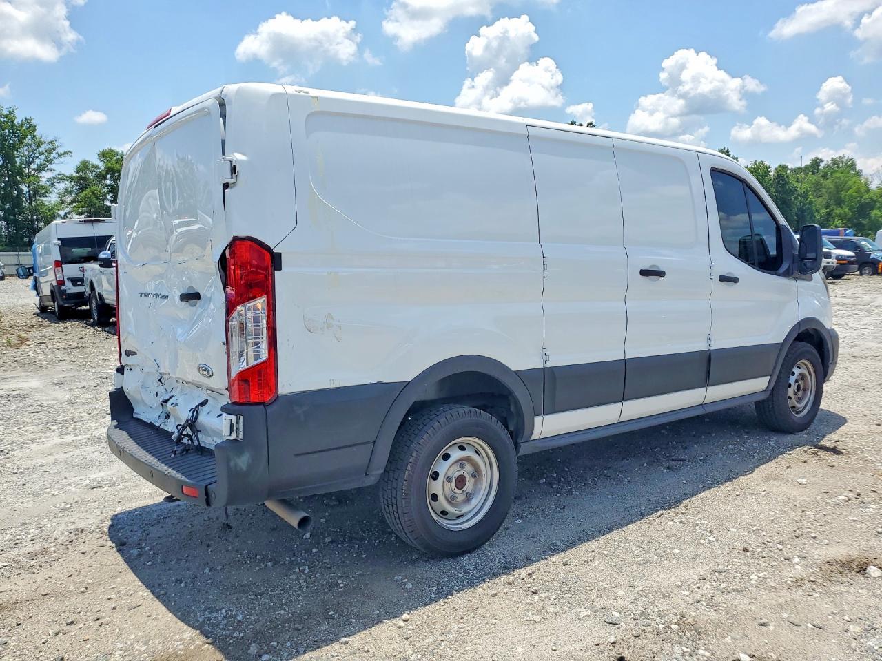 2023 Ford Transit T-250 - Фото 3