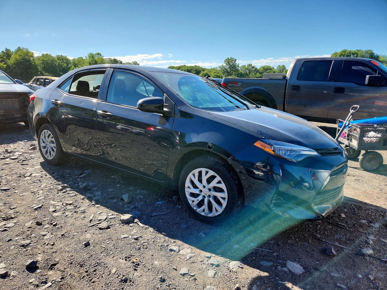 2017 Toyt Corolla - Фото 4