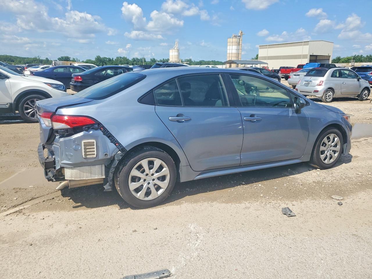 2020 Toyota Corolla Le - Image 3