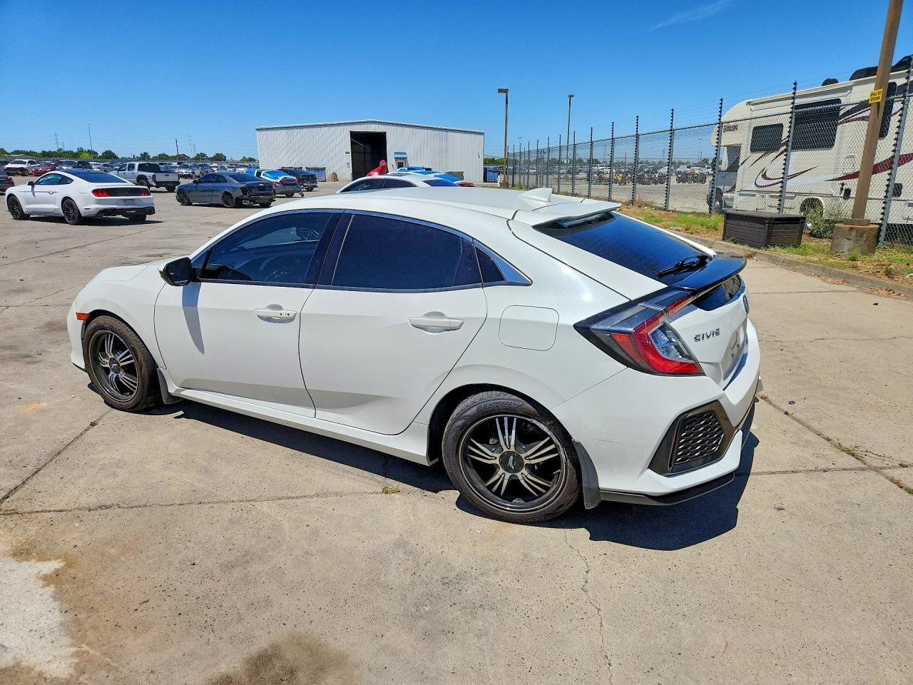 2017 Honda Civic Ex - Фото 2