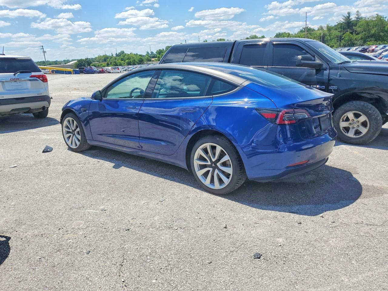 2019 Tesla Model 3 - Фото 2