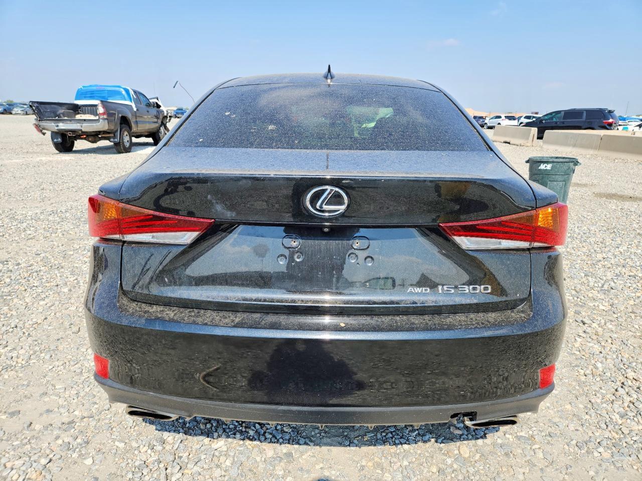 2017 Lexus Is 300 - Image 6