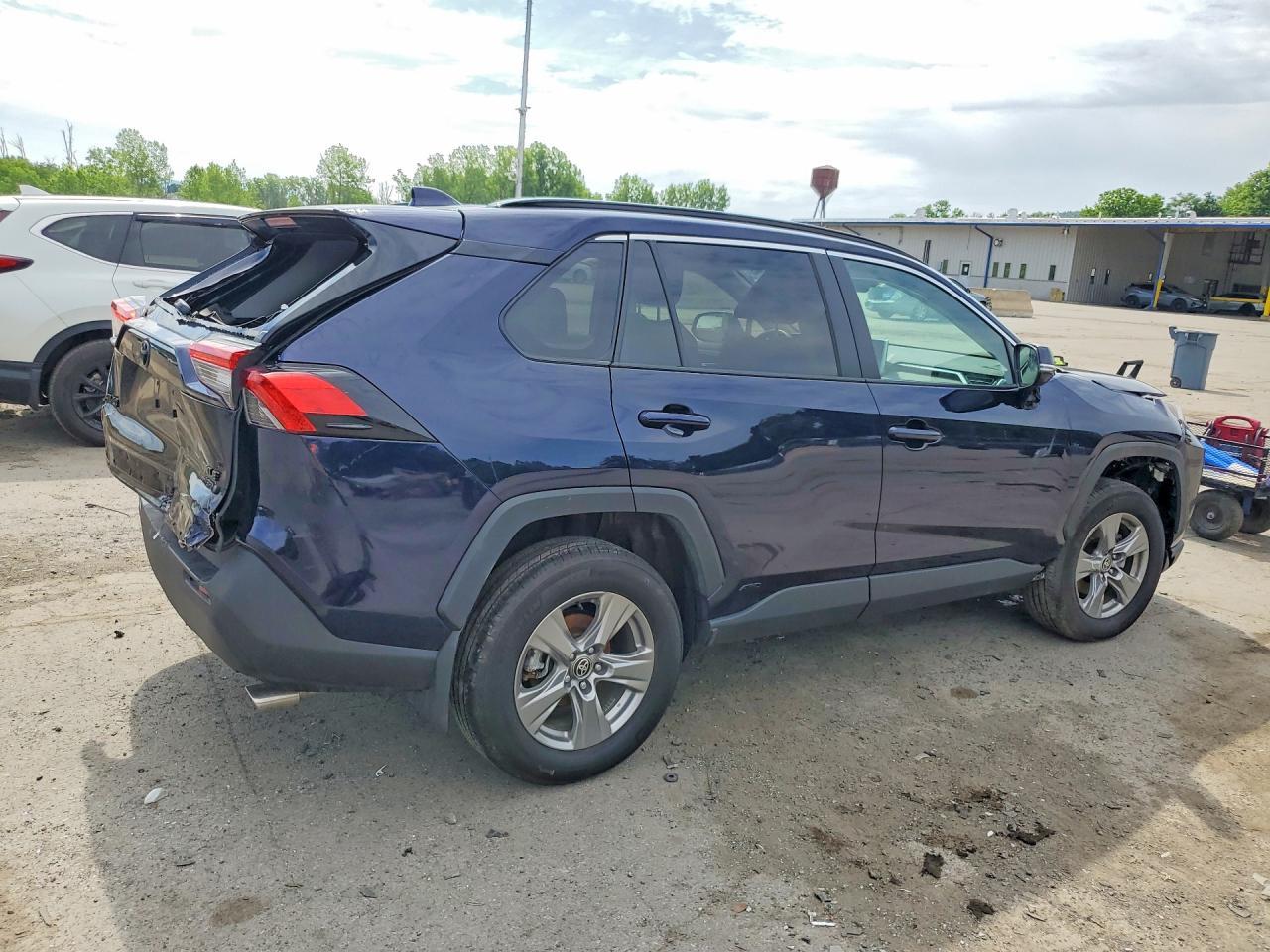 2024 Toyota Rav4 Hybrid Xle - Фото 3