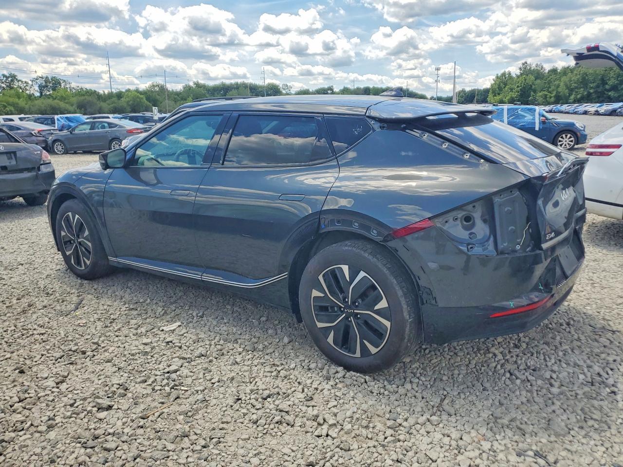 2024 Kia Ev6 Wind - Image 2