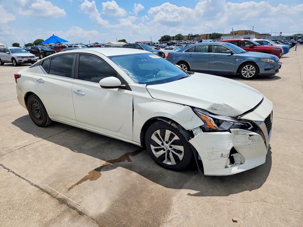 2019 Nissan Altima S - Фото 4