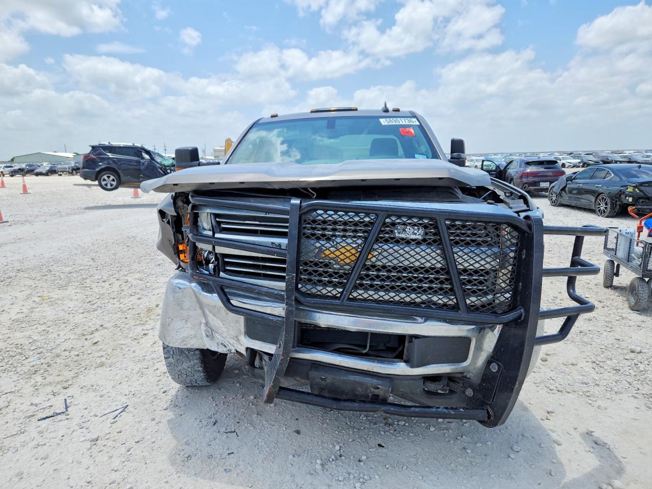 2017 Chevrolet Silverado C2500 Heavy Duty - Фото 5