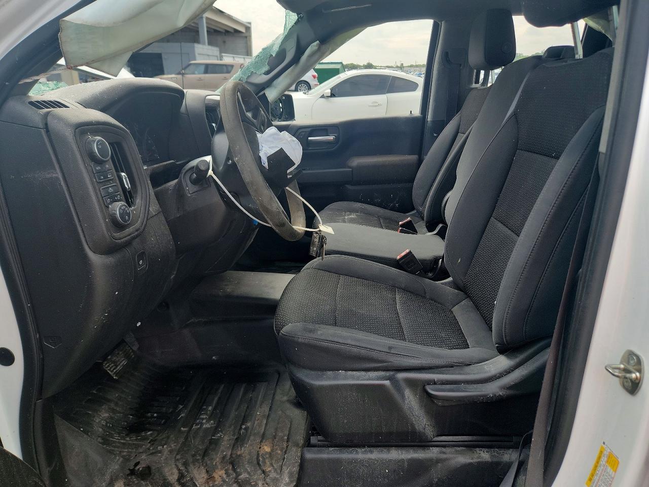 2020 Chevrolet Silverado K1500 - Фото 7