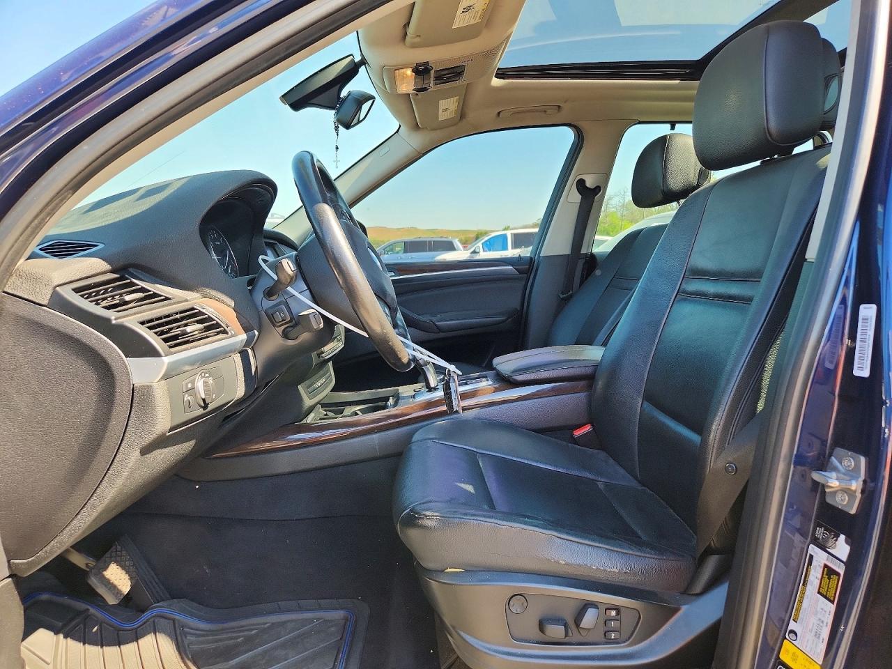 2012 BMW X5 xDrive35I - Image 7
