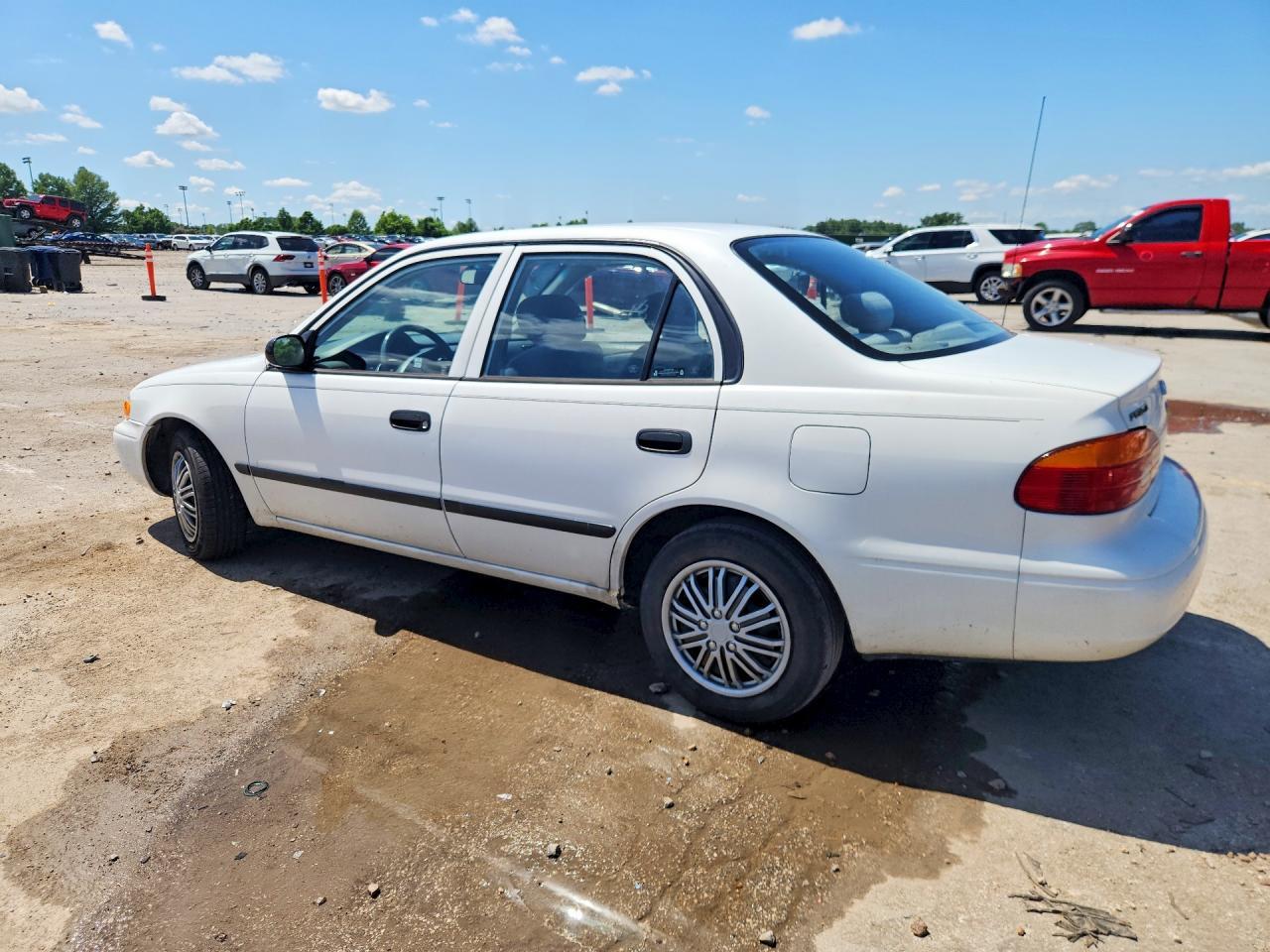 2002 Chevrolet Geo Prizm - Фото 2