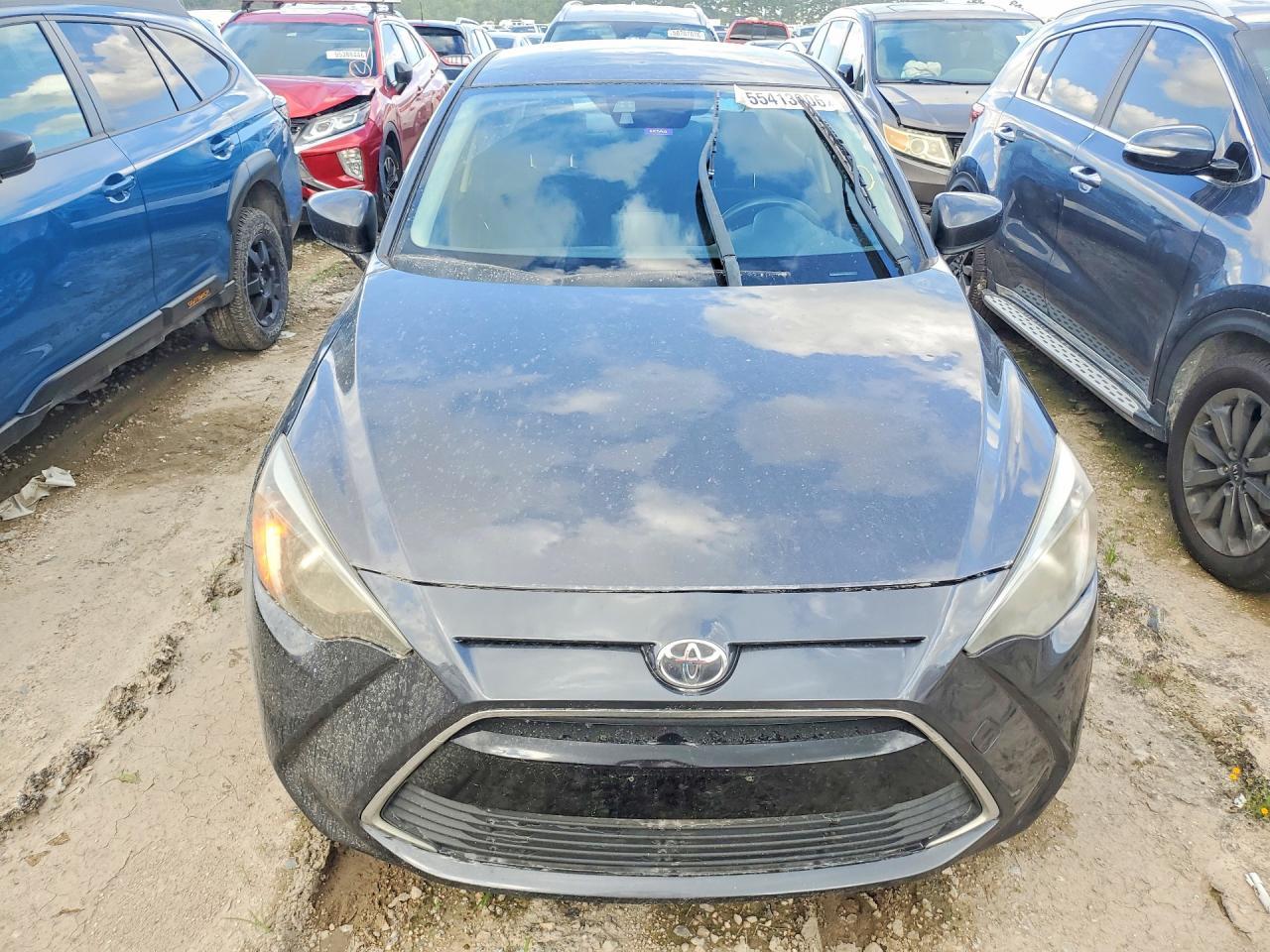 2017 Toyota Yaris Ia Base - Фото 5