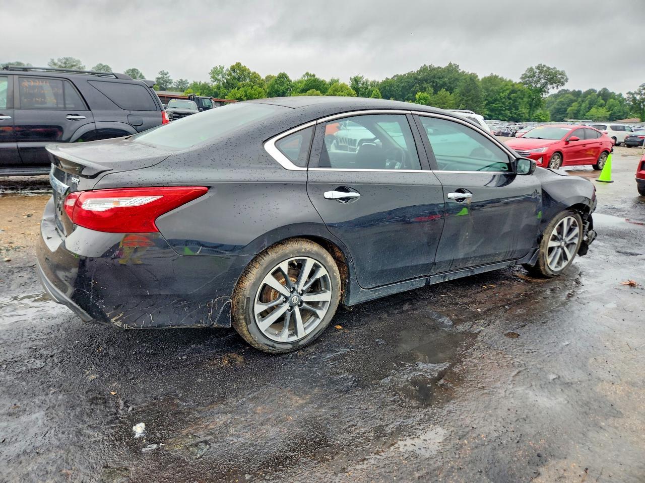 2016 Nissan Altima 2.5 Sr - Image 3