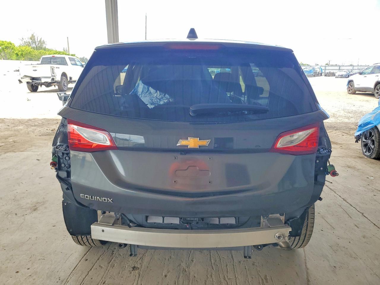 2020 Chevrolet Equinox Ls - Image 6