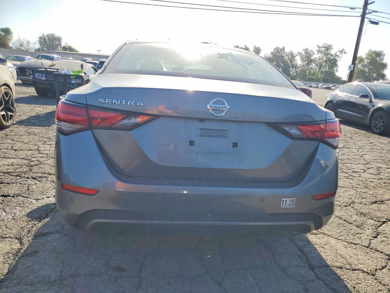 2022 Nissan Sentra S - Image 6