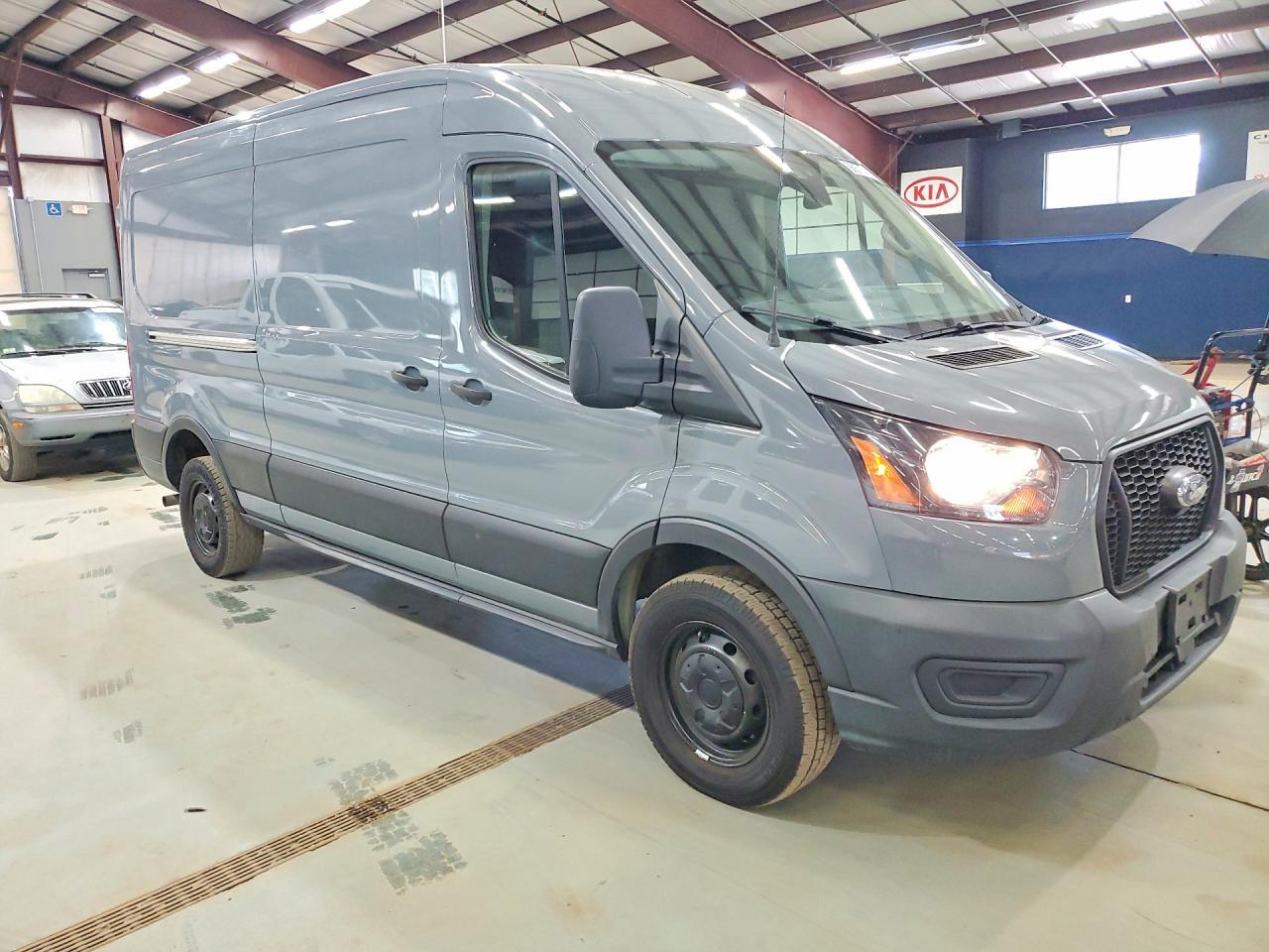 2021 Ford Transit 250 Delivery Van - Image 4